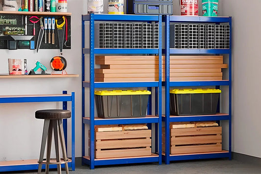 Guida all'acquisto degli scaffali in metallo: come scegliere quelli giusti per casa o garage