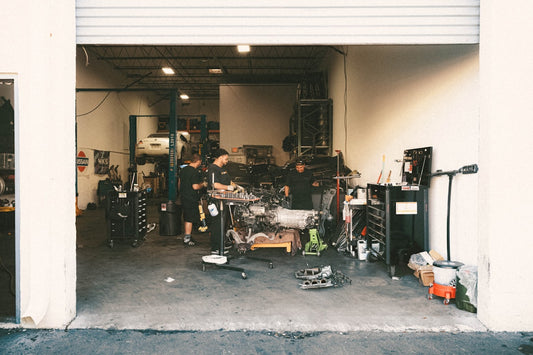Scaffalature Metalliche per Garage: Vantaggi e Soluzioni